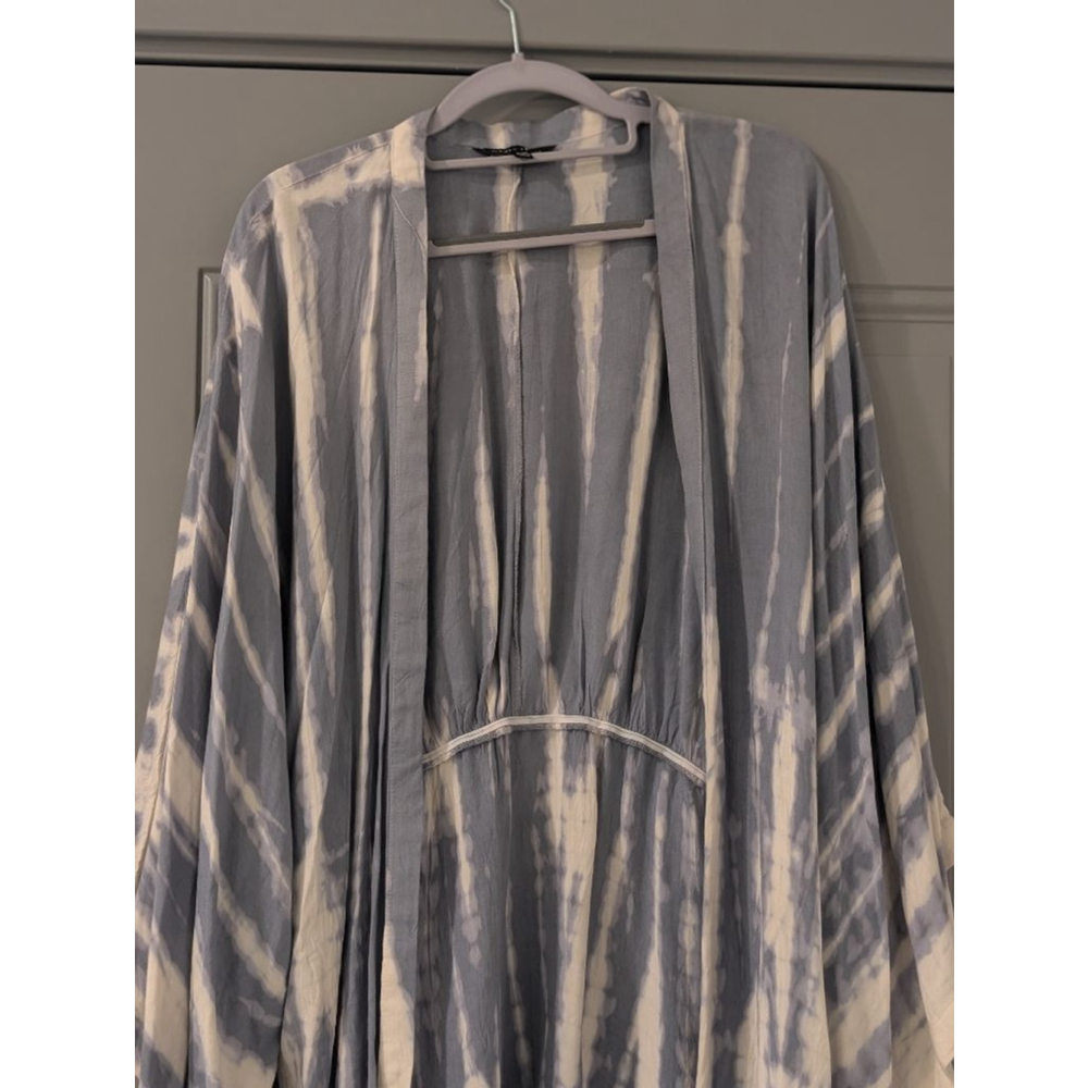 Women's STYLE ENVY Blue/grey & White Tie-Dye Shrug S - Picture 3 of 11